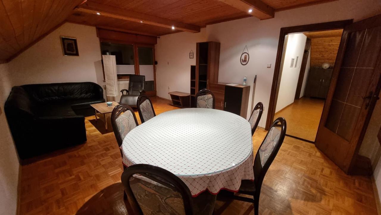 Apartma Ursic クランスカゴーラ エクステリア 写真